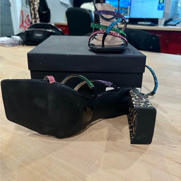 BETSEY JOHNSON Graviti embellished leopard print block heel sandal size 9 - Picture 2 of 7